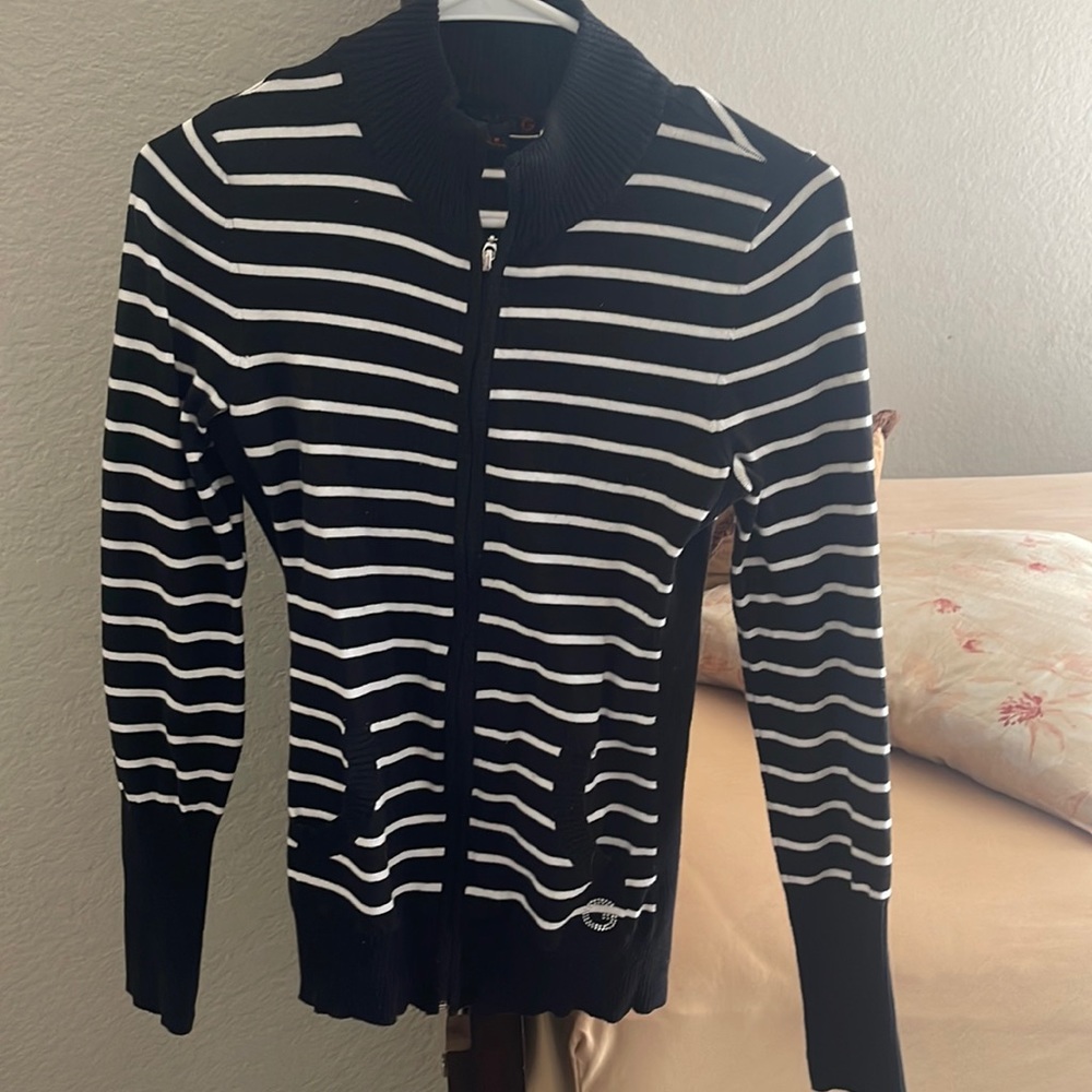 Guess zip up